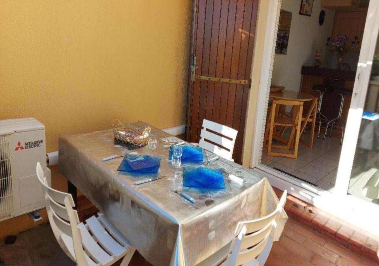 Cap D'agde, Bord De Mer, 50 M De La Roquille, Climatise Et Wifi, *
